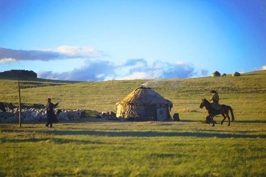 内蒙古,绿色崛起与文化瑰宝的交融之地